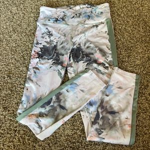 Like new leggings only worn a couple times